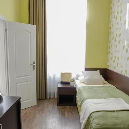 Elegant & Stylish Center Apartments!