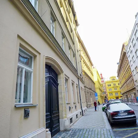Elegant & Stylish Center Apartments! Apartmán Praha
