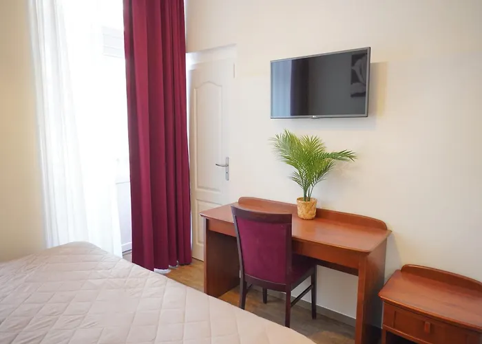 Elegant & Stylish Center Apartments! * Prag