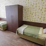 Elegant & Stylish Center Apartments! Apartman