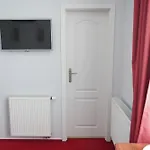 Elegant & Stylish Center Apartments!