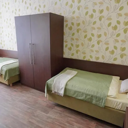Elegant & Stylish Center Apartments! Appartamento