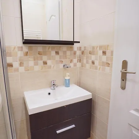 Elegant & Stylish Center Apartments! Praga