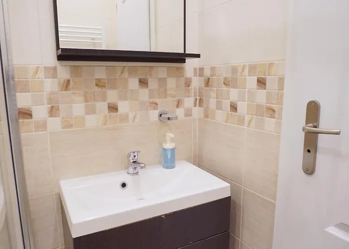 Elegant & Stylish Center Apartments! Praga